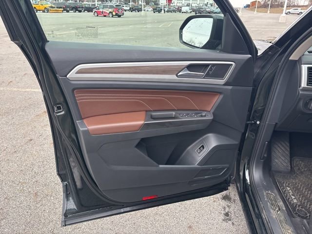 Used 2022 Volkswagen Atlas SEL image 39