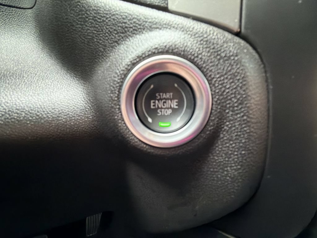 Used 2025 Chevrolet Silverado 1500 Custom Trail Boss AWD/4WD image 17