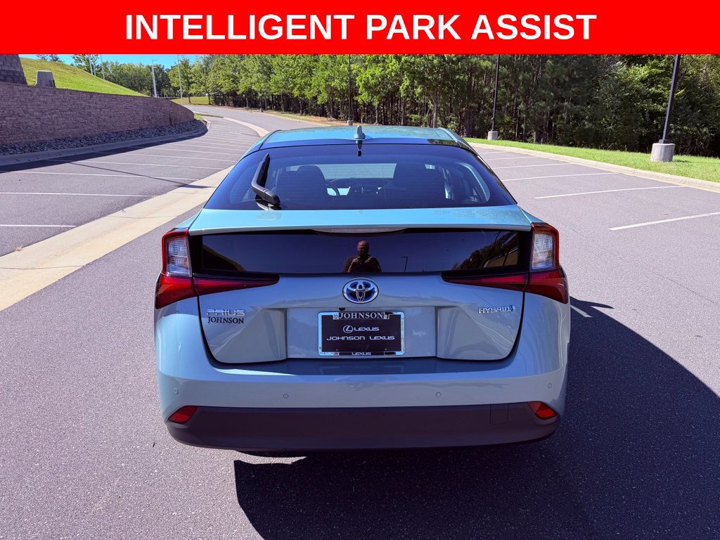 Used 2021 Toyota Prius LE FWD image 6