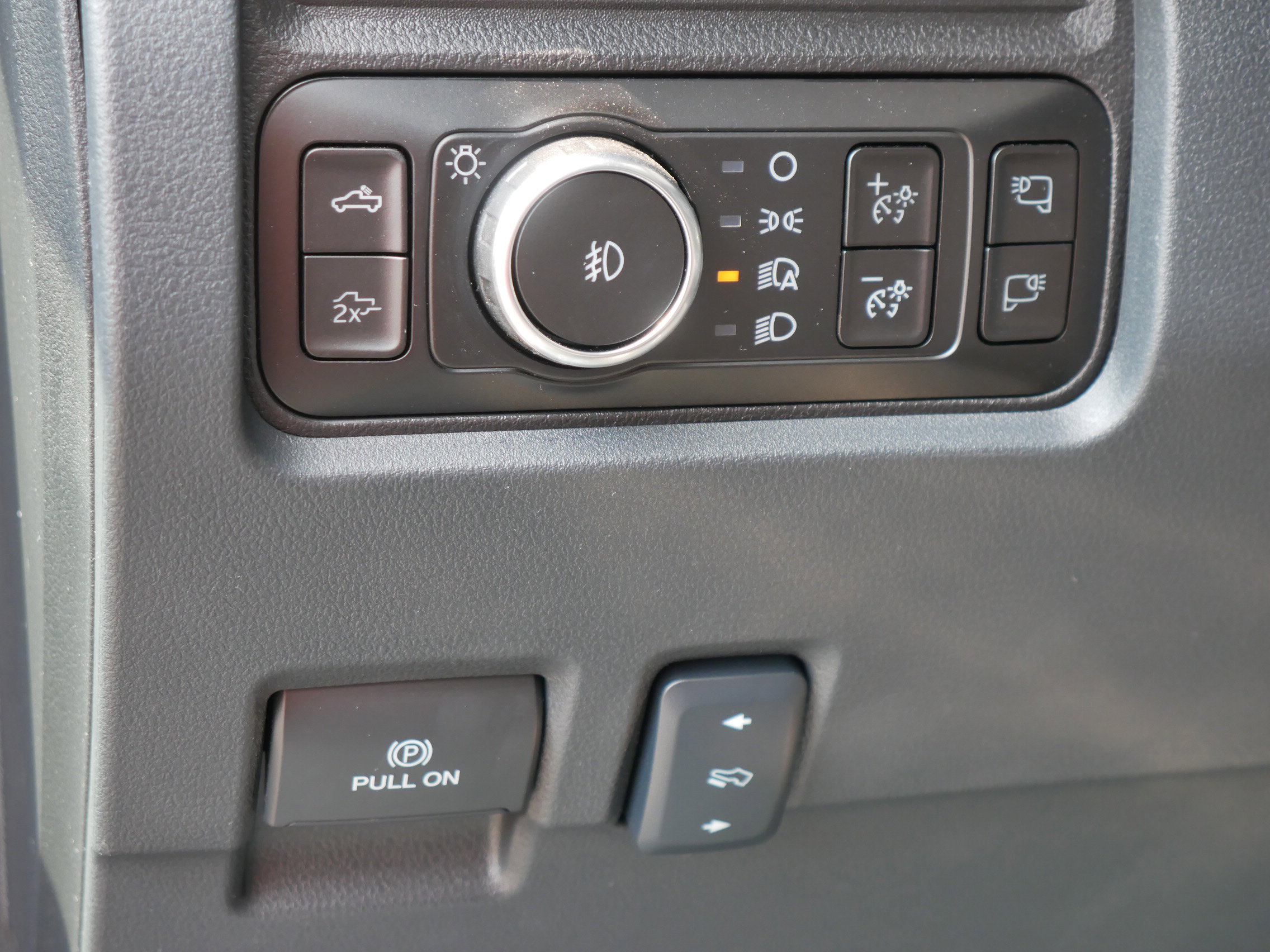 New 2026 Ford F350 Lariat image 6
