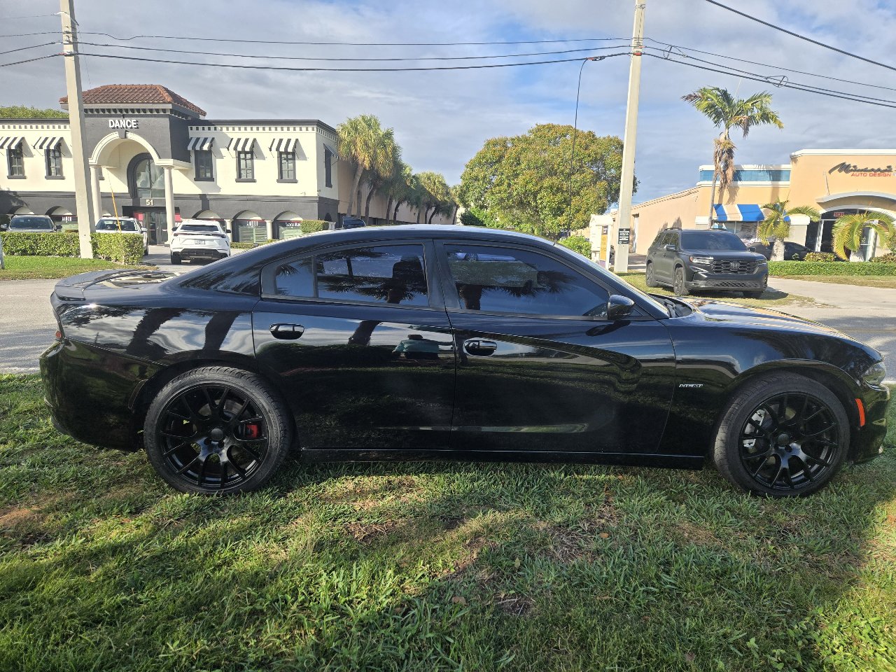 Used 2016 Dodge Charger R/T image 4