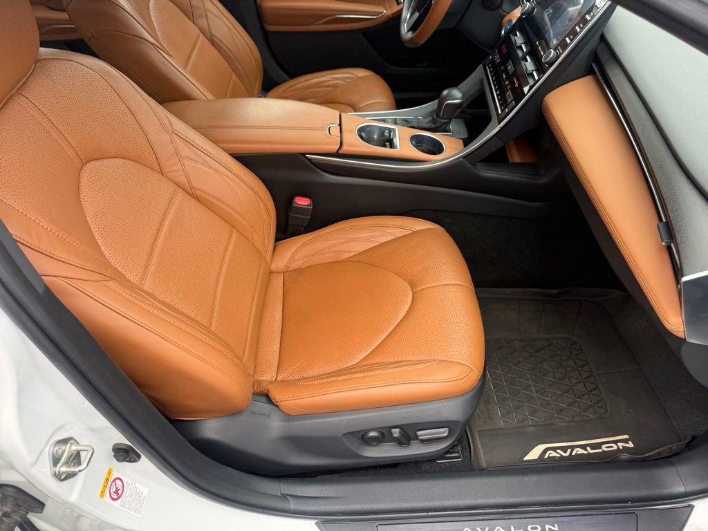 Used 2019 Toyota Avalon Limited w/ Advanced Safety Package image 49