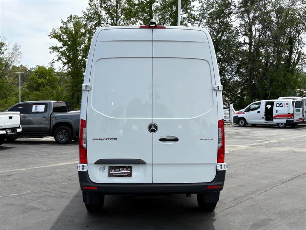 Used 2025 Mercedes-Benz Sprinter 2500 image 29