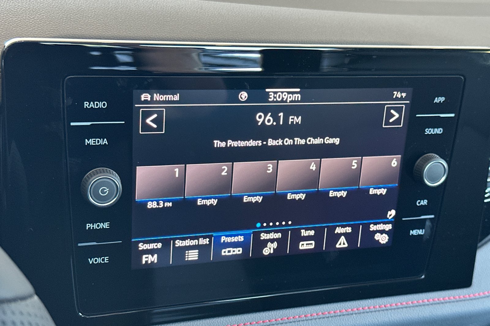 New 2026 Volkswagen Jetta GLI Autobahn FWD image 16