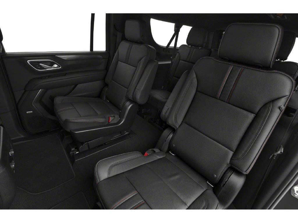 Used 2022 Chevrolet Suburban RST w/ Sport Performance Package AWD/4WD image 9