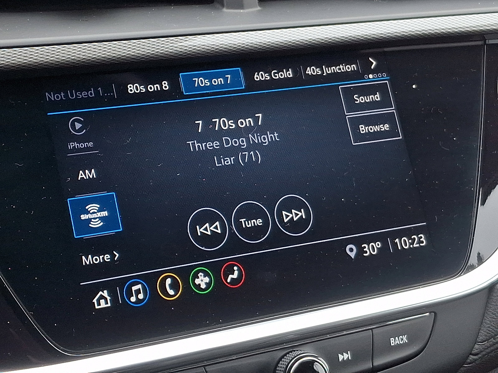 Used 2023 Buick Encore GX Select image 16