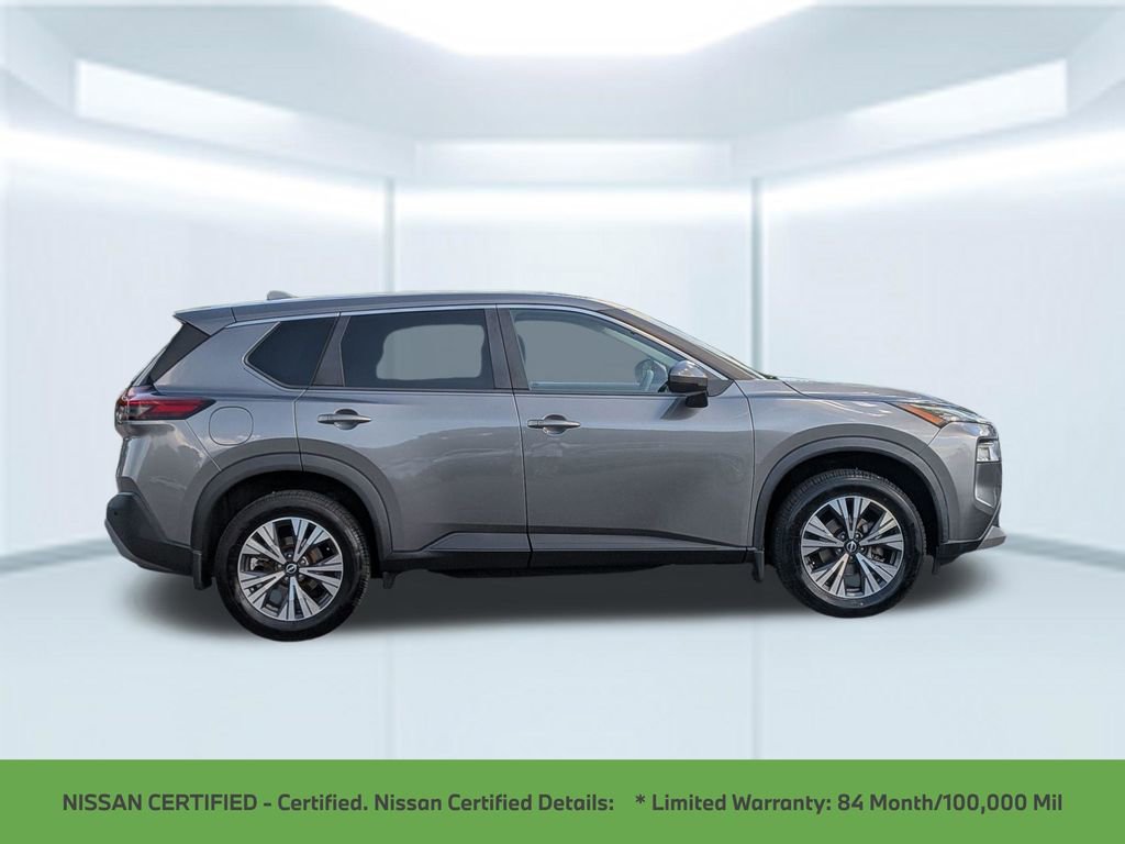 Used 2022 Nissan Rogue SV FWD image 9