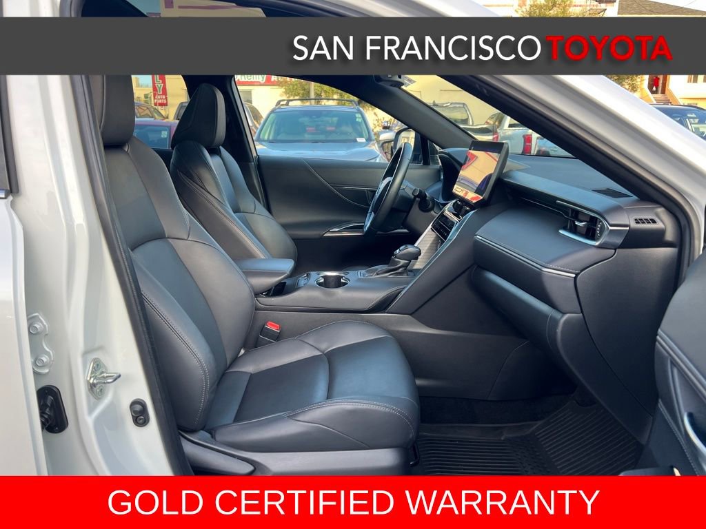 Certified 2023 Toyota Venza Nightshade image 20