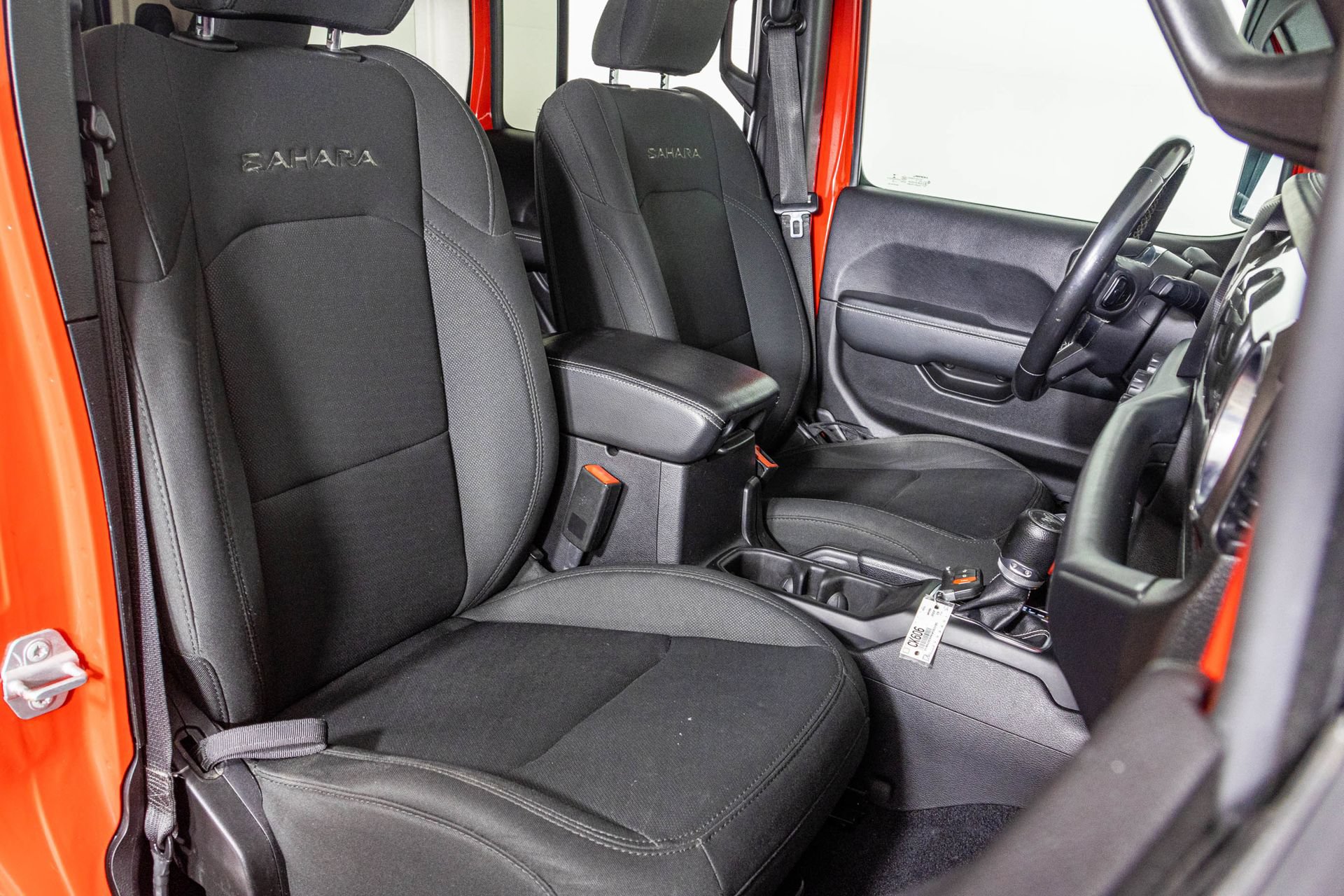 Used 2019 Jeep Wrangler Unlimited Sahara AWD/4WD image 42