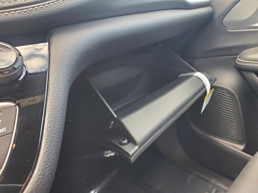 New 2026 Chrysler Pacifica Select image 35