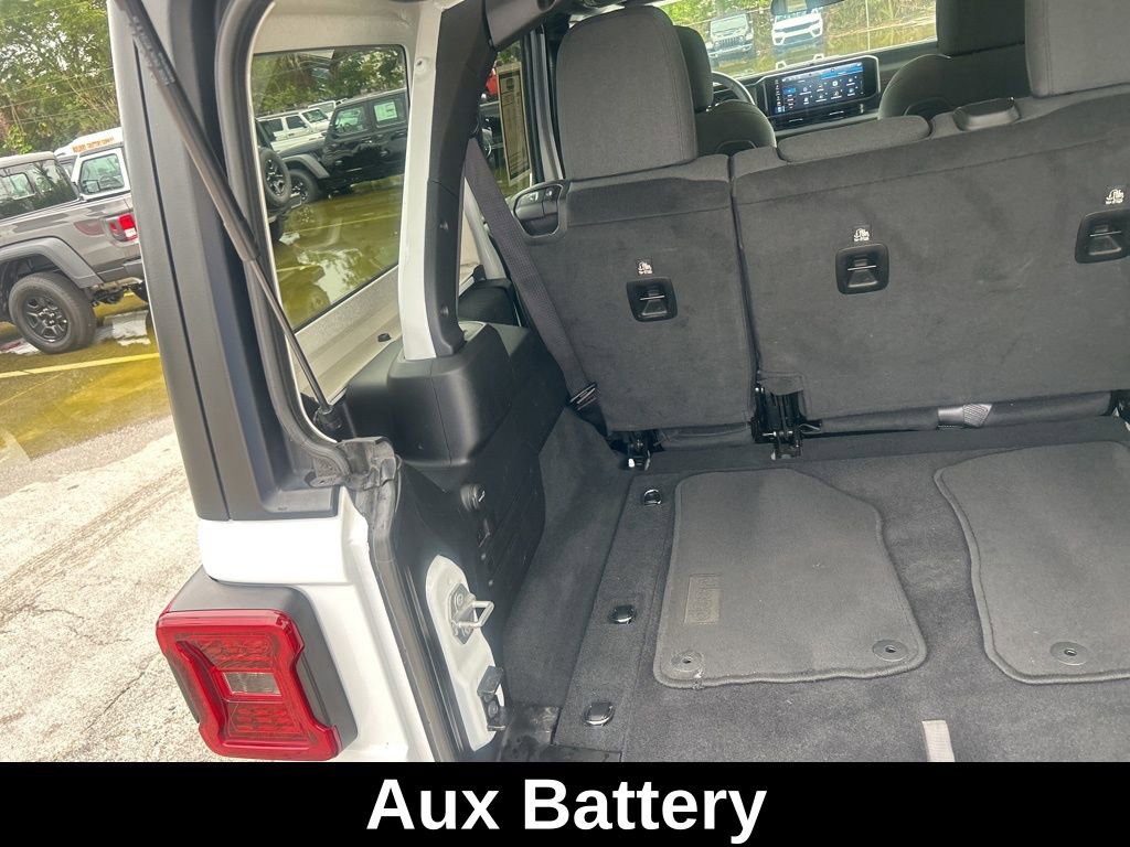 Certified 2024 Jeep Wrangler Unlimited Rubicon image 32