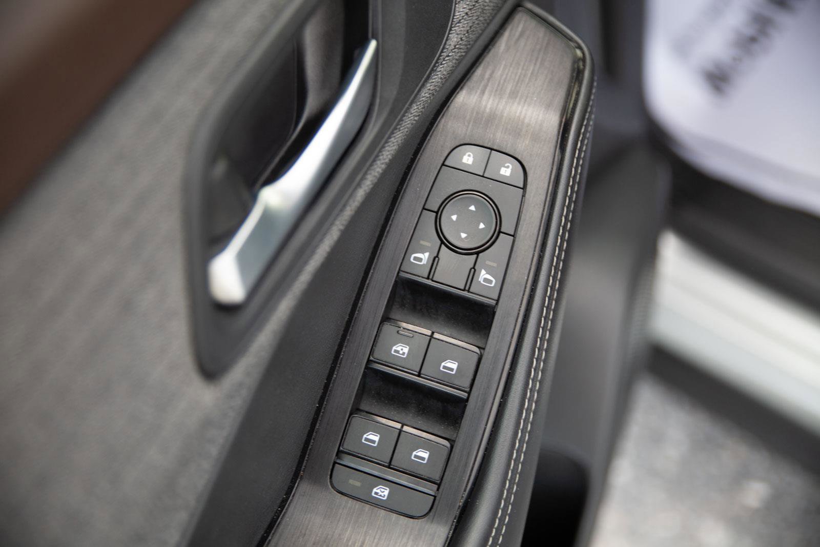 Used 2022 Nissan Rogue SV image 20