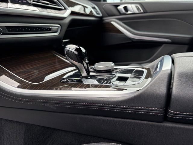 Used 2023 BMW X5 xDrive40i AWD/4WD image 17