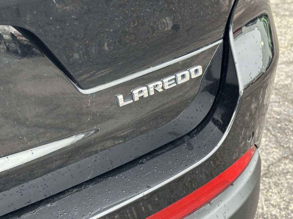 Used 2023 Jeep Grand Cherokee L Laredo w/ Luxury Tech Group I image 9