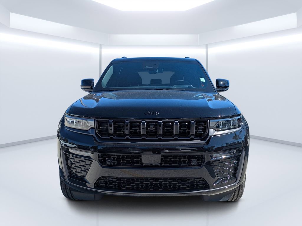 Used 2026 Jeep Grand Cherokee Limited image 9