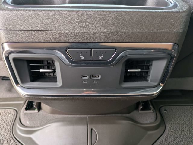 New 2026 GMC Sierra 1500 Denali w/ Denali Reserve Package AWD/4WD image 16