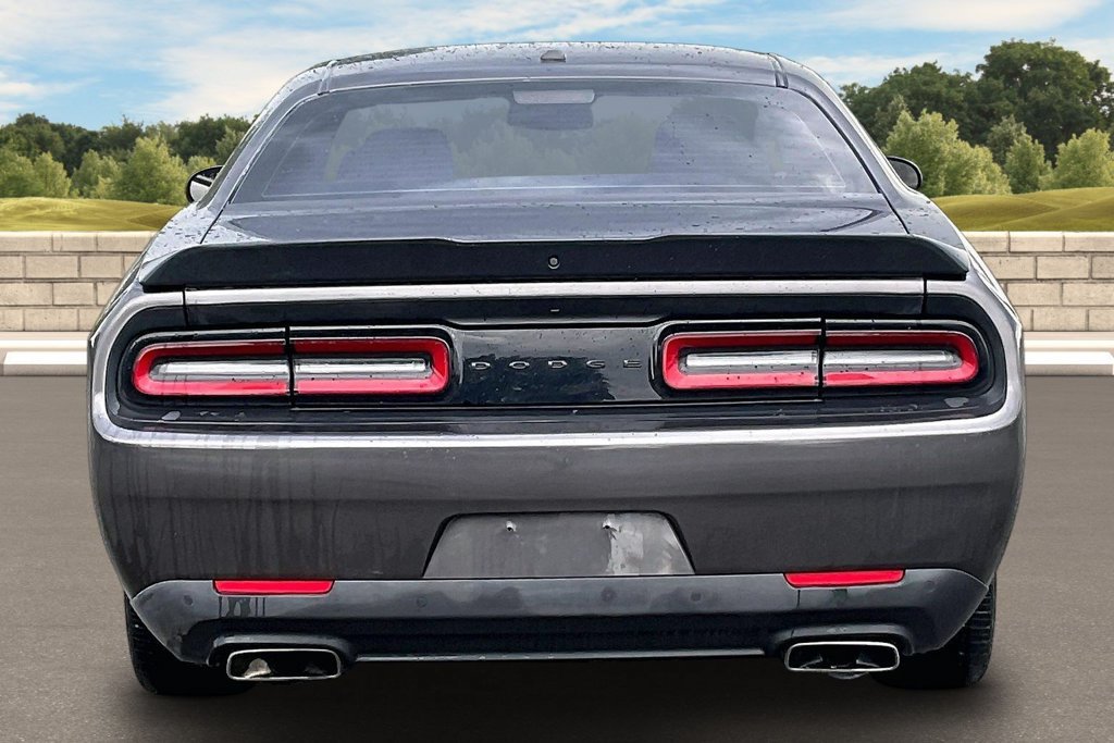 Used 2022 Dodge Challenger R/T w/ Blacktop Package RWD image 4