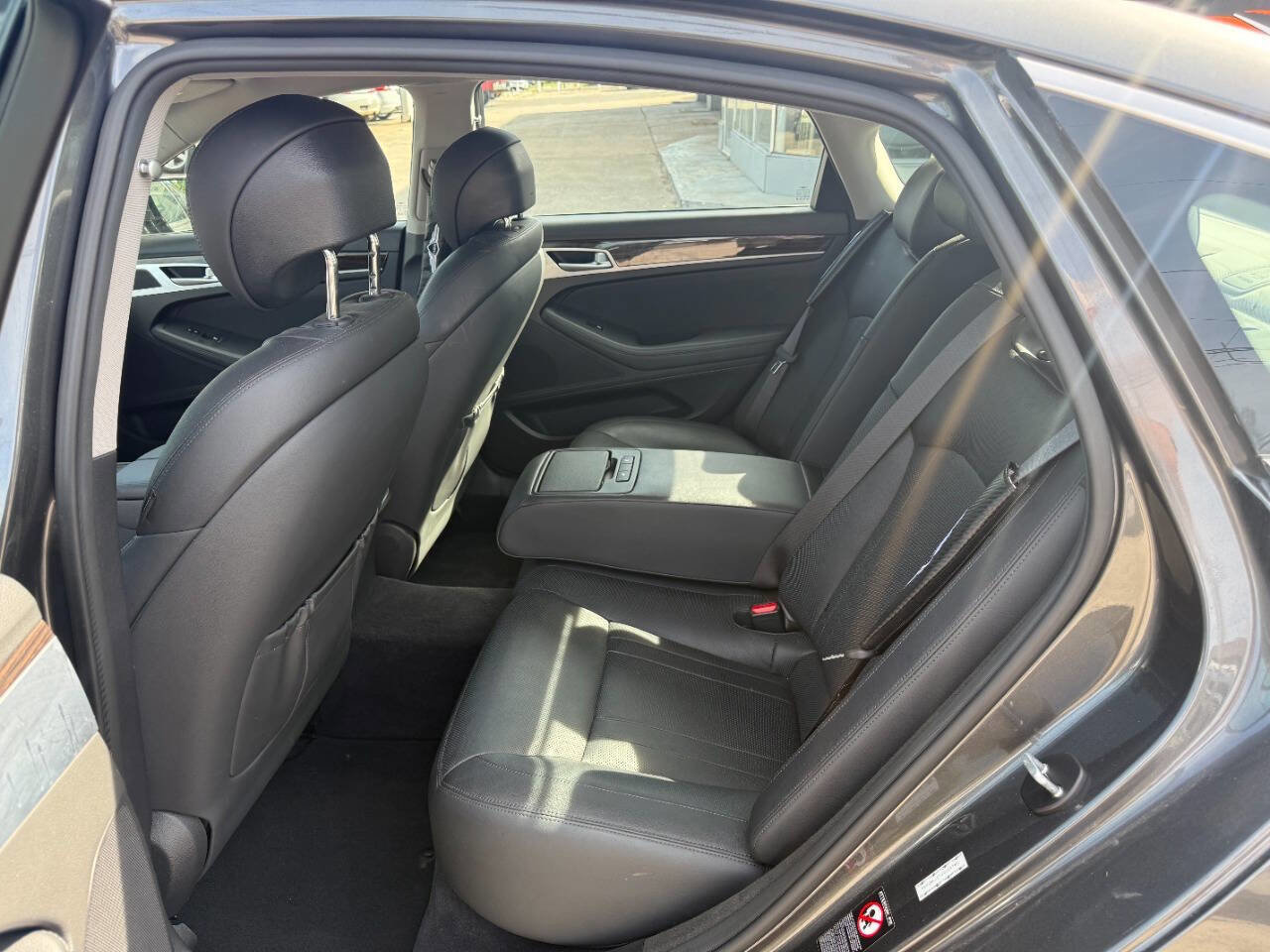 Used 2018 Genesis G80 3.8 AWD/4WD image 9