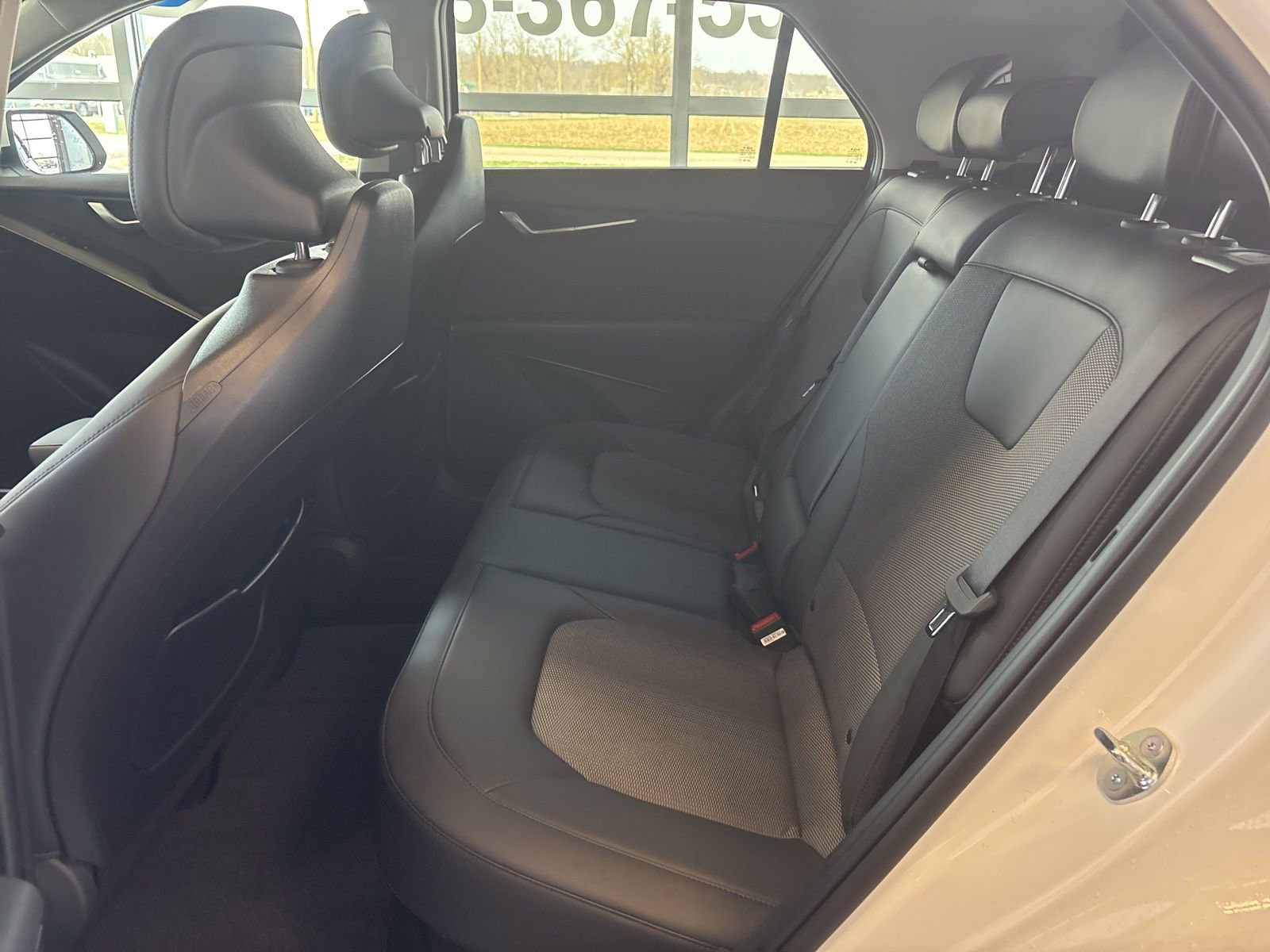 New 2025 Kia Niro EX image 12