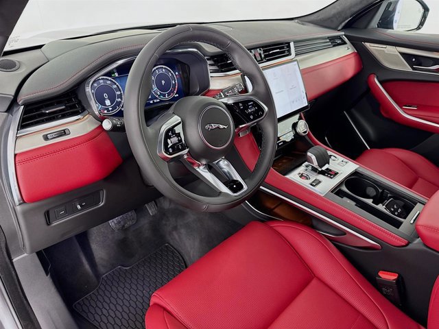 New 2026 Jaguar F-PACE R-Dynamic S image 9
