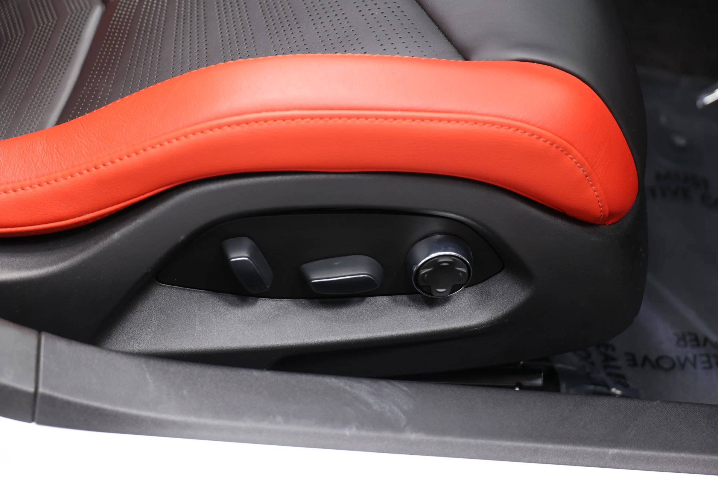 Used 2020 Chevrolet Corvette Stingray Preferred Cpe w/ 2LT Preferred Equipment Group RWD image 79