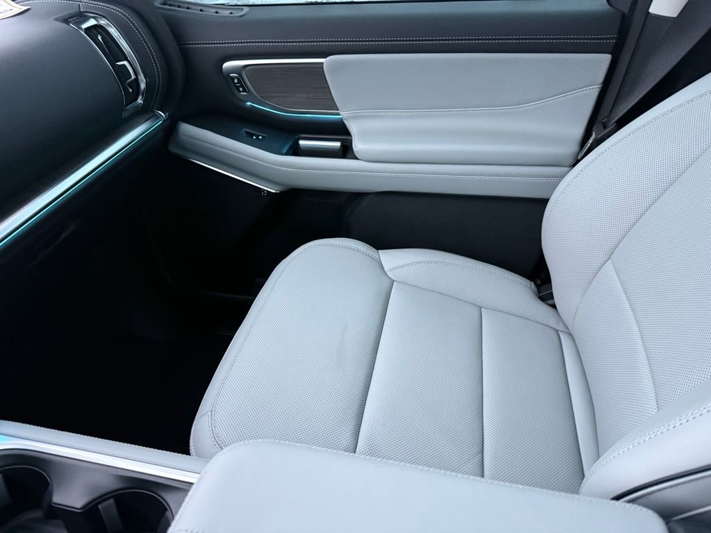 Certified 2025 Ford Expedition Max Platinum w/ Platinum Ultimate Package image 25