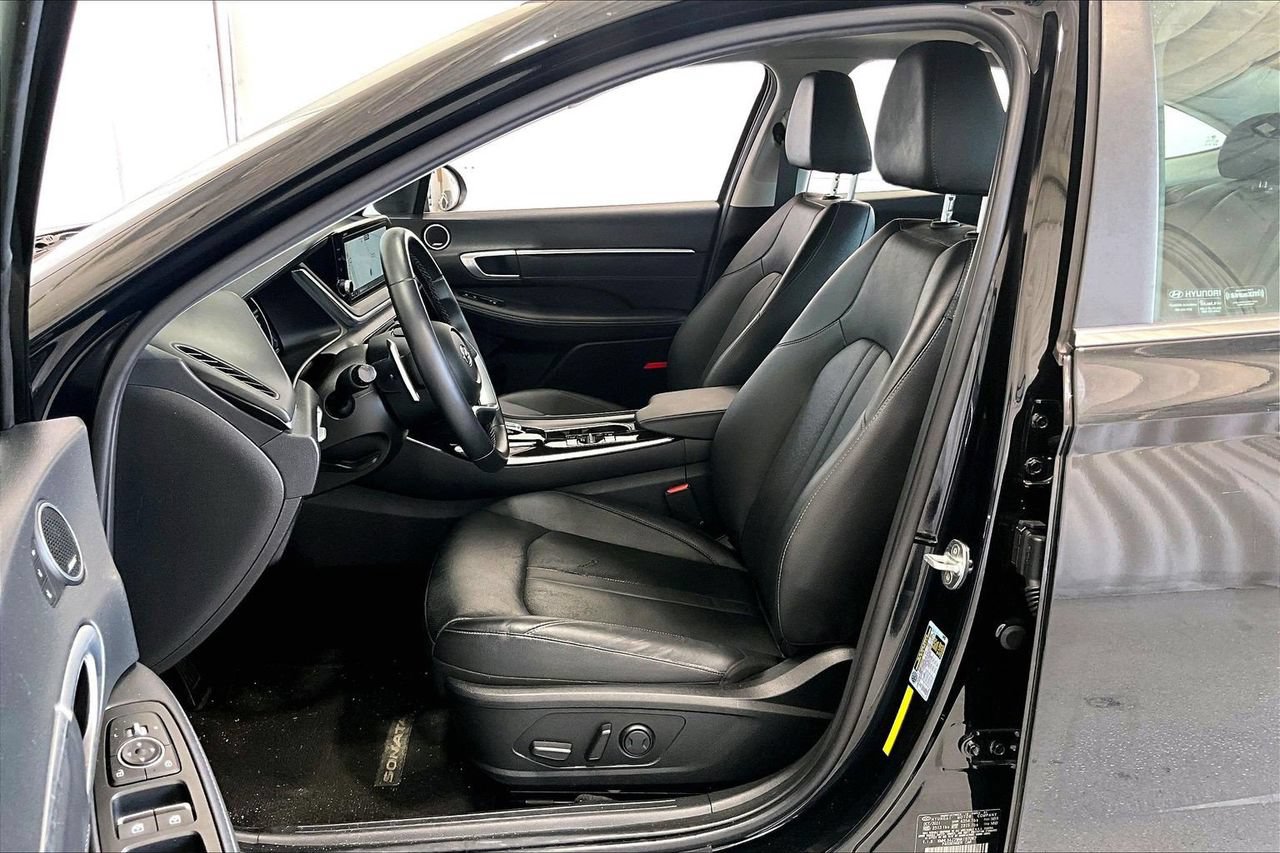 Used 2022 Hyundai Sonata Limited FWD image 12