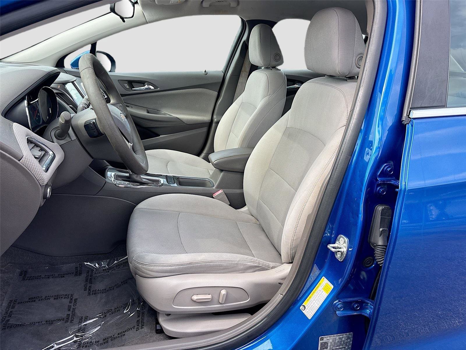 Used 2018 Chevrolet Cruze LT w/ Convenience Package image 20