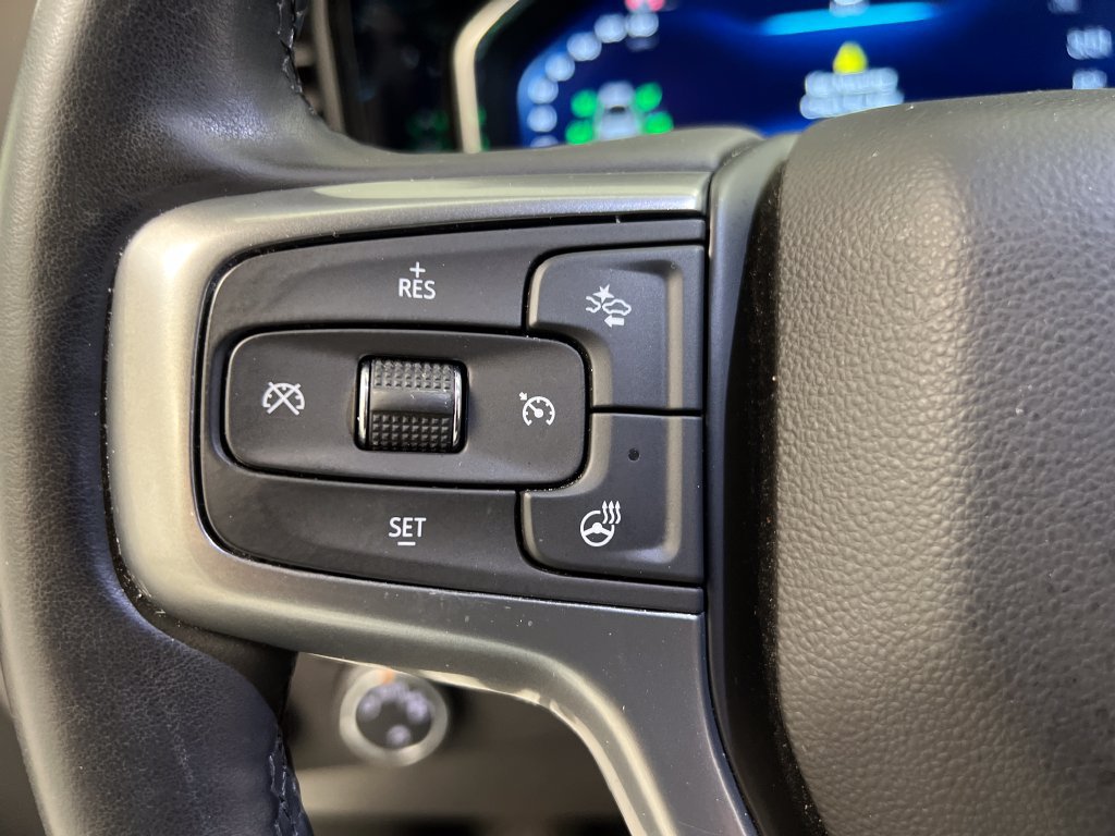 Used 2025 Chevrolet Silverado 1500 LT AWD/4WD image 43