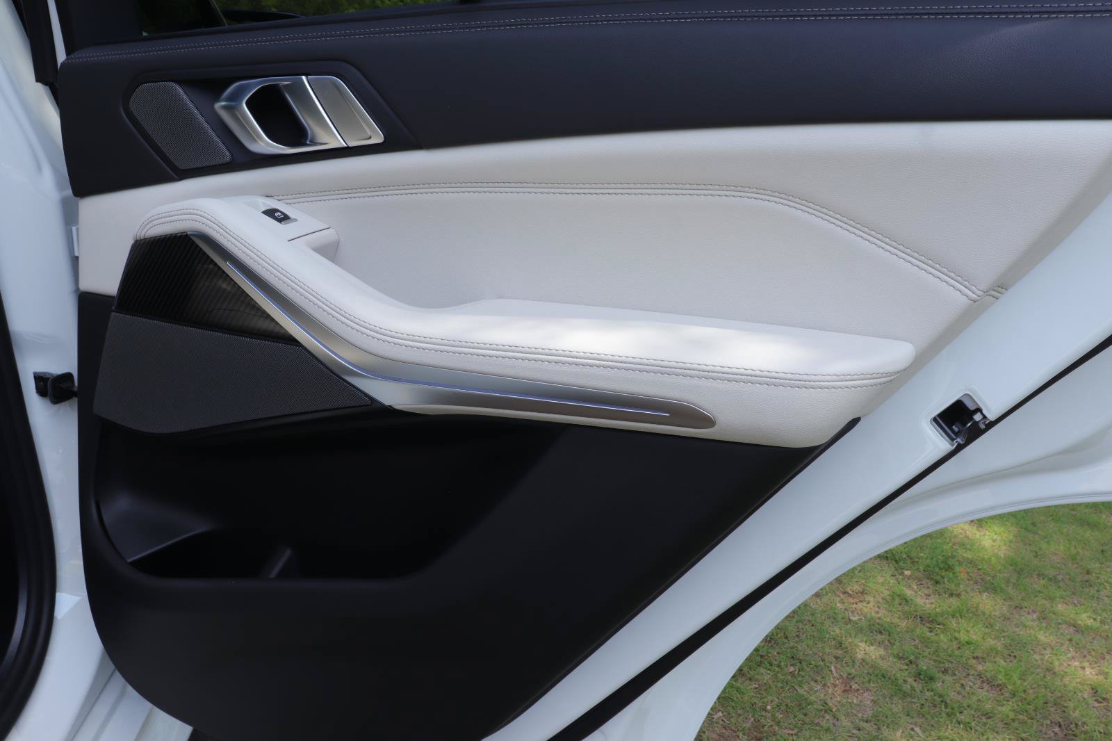 New 2026 BMW X5 M60i AWD/4WD image 21