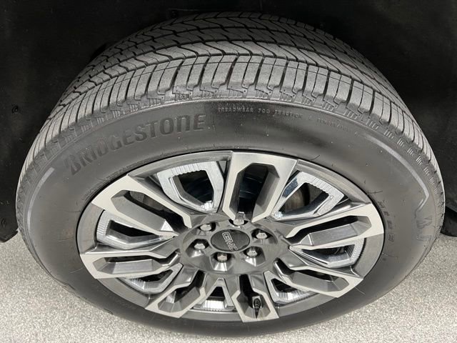 Used 2023 GMC Yukon XL Denali Ultimate w/ LPO, Floor Liner Package image 16