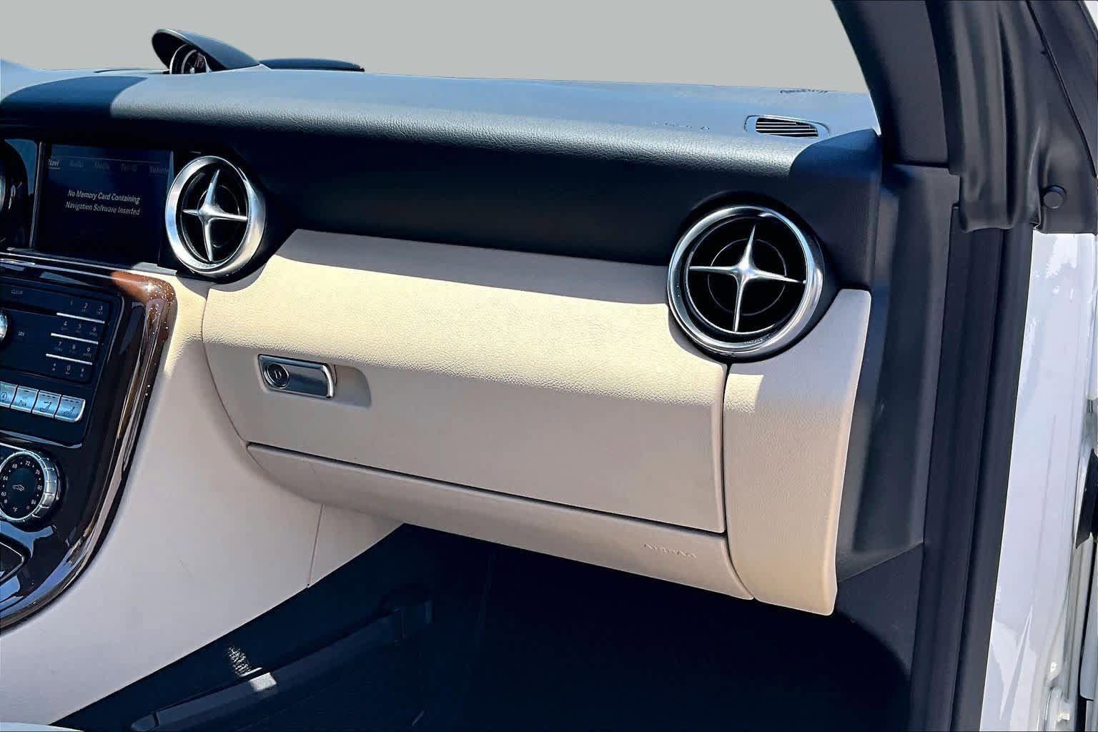 Used 2019 Mercedes-Benz SLC 300 image 19