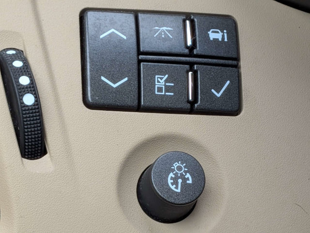 Used 2013 Cadillac CTS Luxury RWD image 30