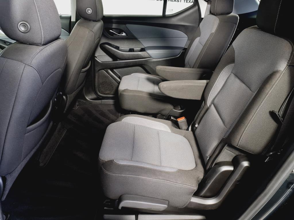Used 2020 Chevrolet Traverse LT image 16