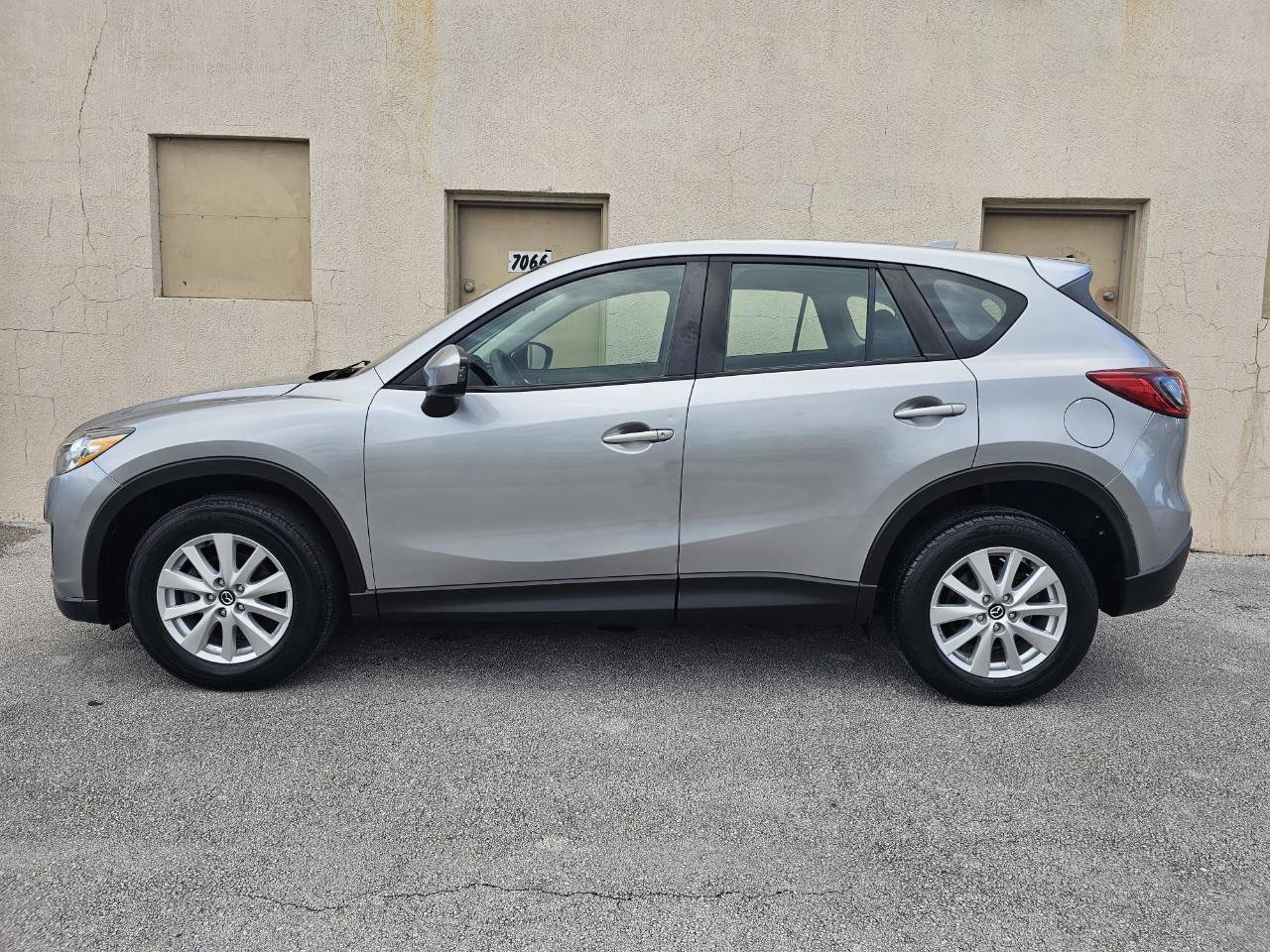 Used 2014 MAZDA CX-5 Sport w/ Bluetooth Audio Package FWD image 12