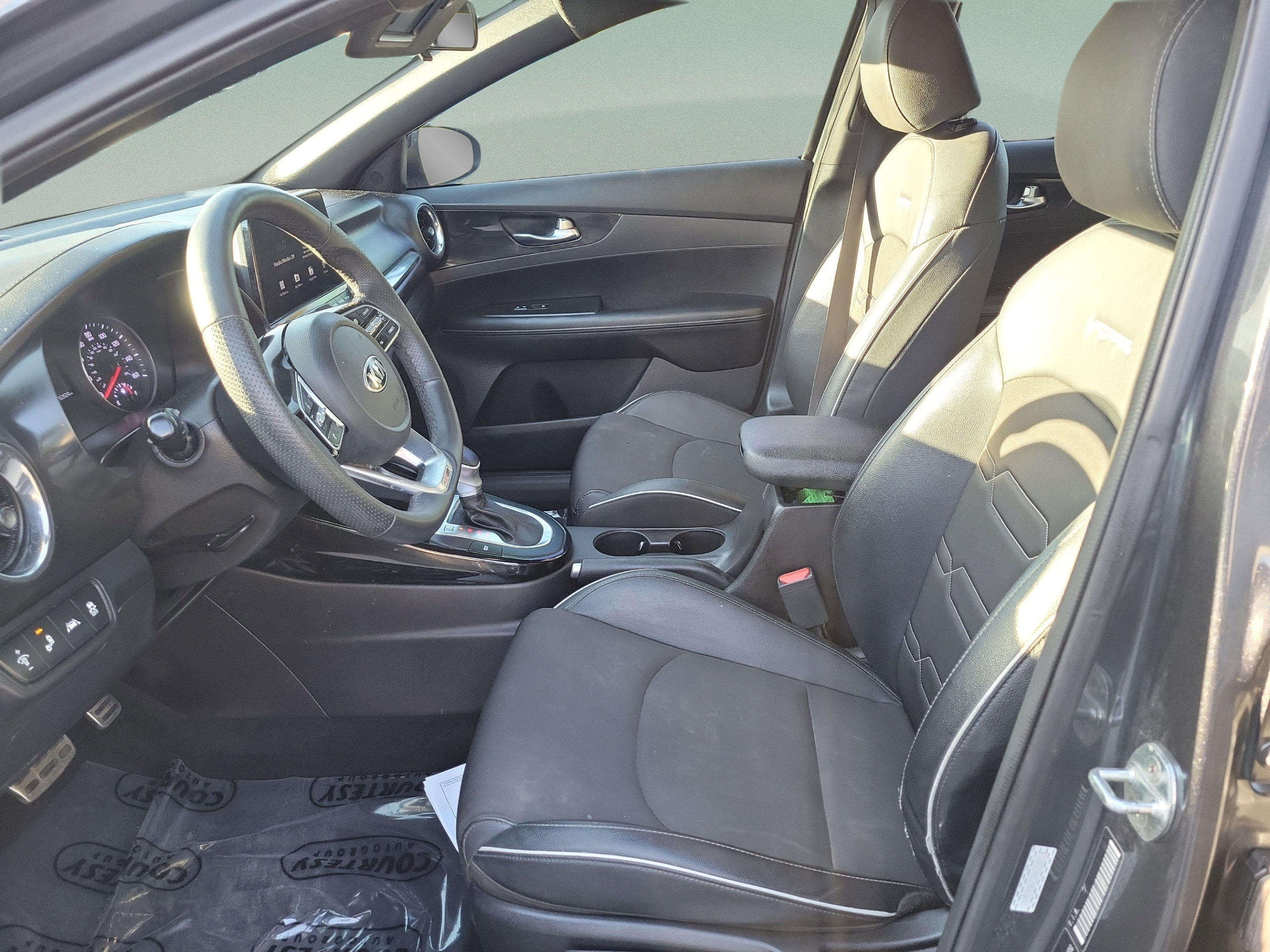 Certified 2021 Kia Forte GT-Line FWD image 15