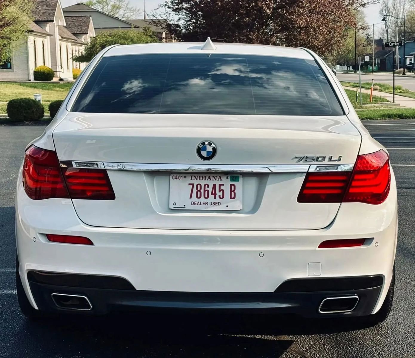 Used 2013 BMW 750Li image 9