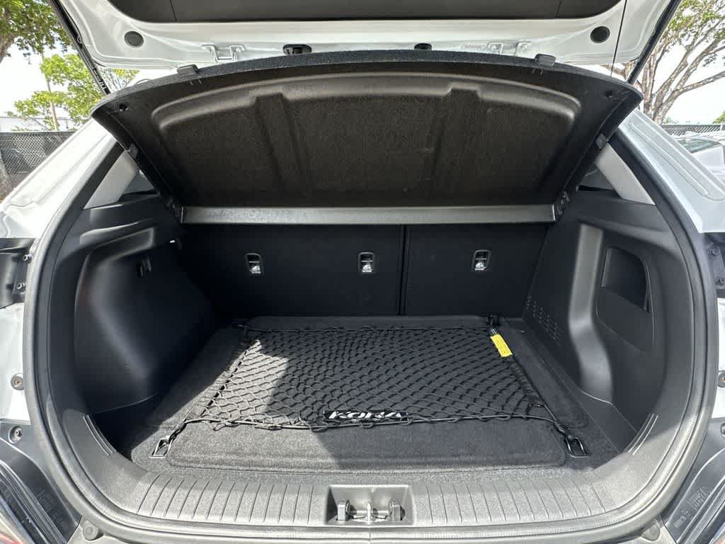 Used 2023 Hyundai Kona SE w/ Cargo Package FWD image 12