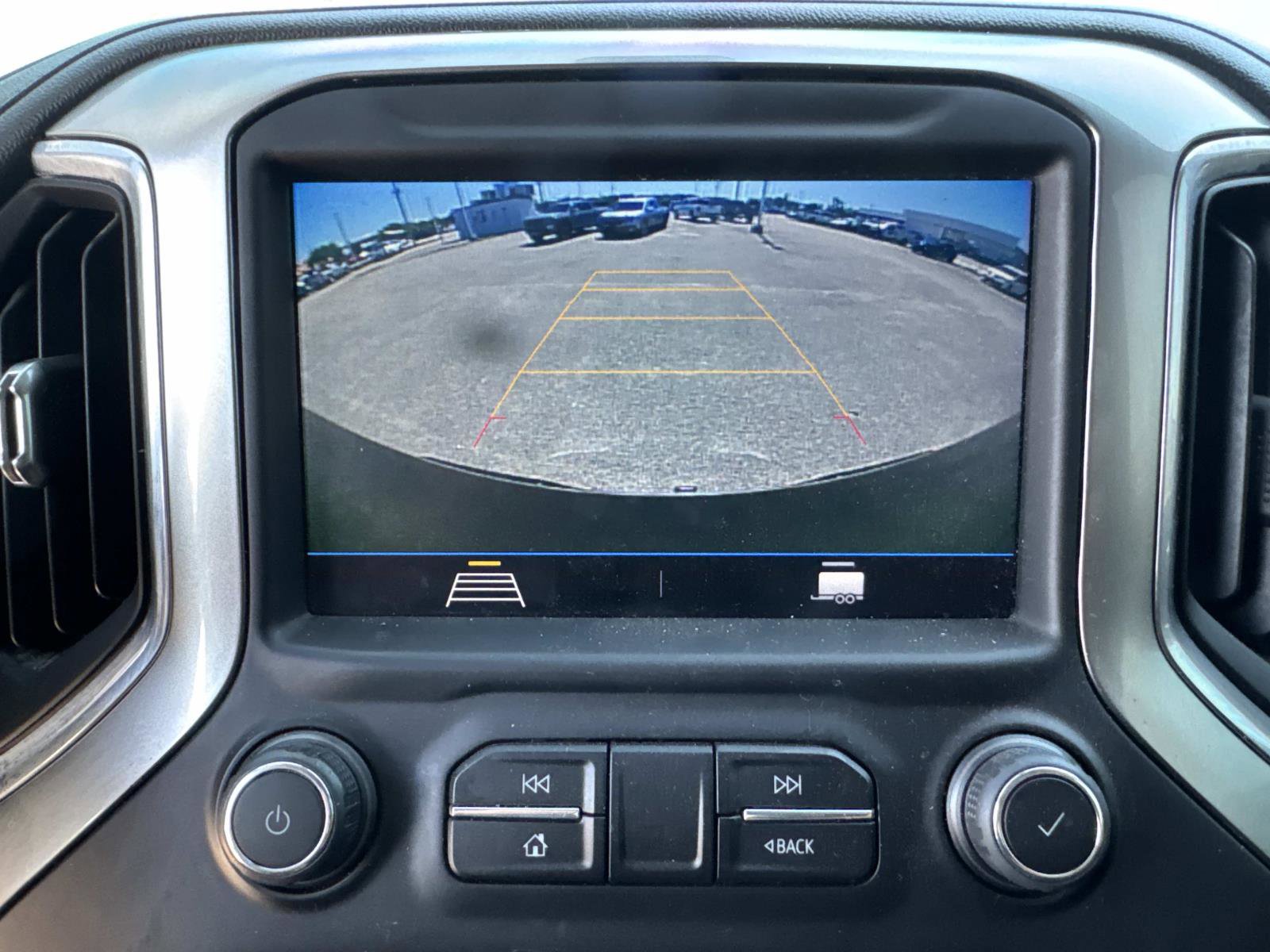 Used 2021 Chevrolet Silverado 1500 LT AWD/4WD image 30