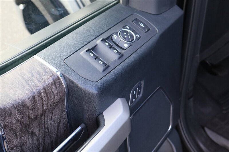 Used 2017 Ford F350 Lariat w/ Lariat Ultimate Package AWD/4WD image 11
