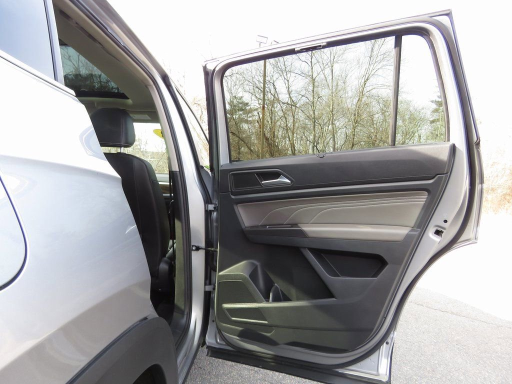 Used 2022 Volkswagen Atlas SE image 15