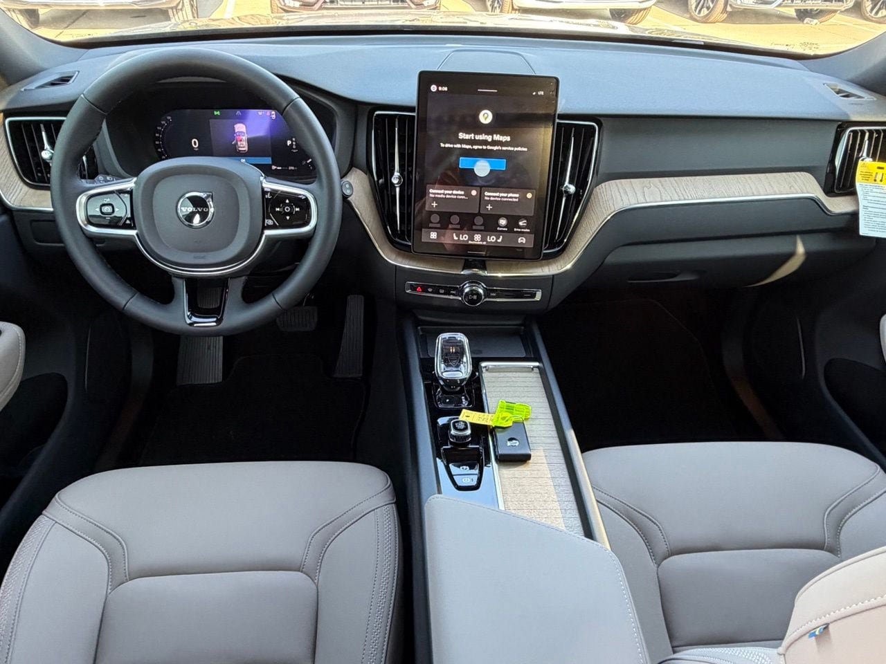 New 2027 Volvo XC60 B5 Core AWD/4WD image 8