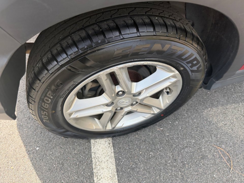 Used 2019 Hyundai Kona SE image 27