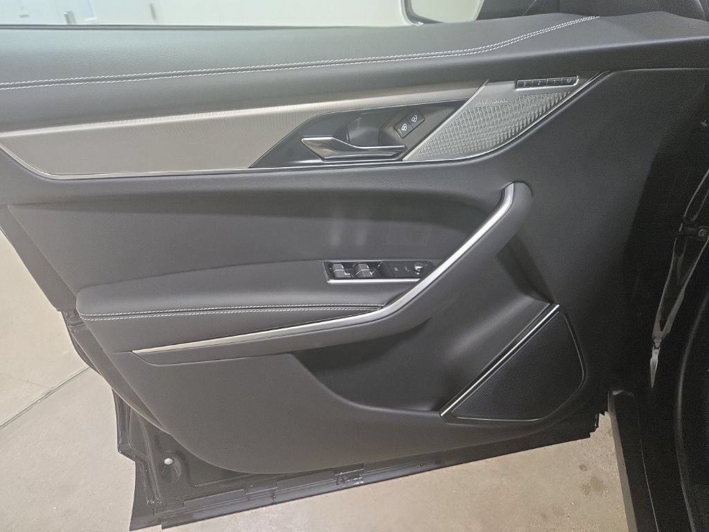 New 2026 Jaguar F-PACE R-Dynamic S AWD/4WD image 12