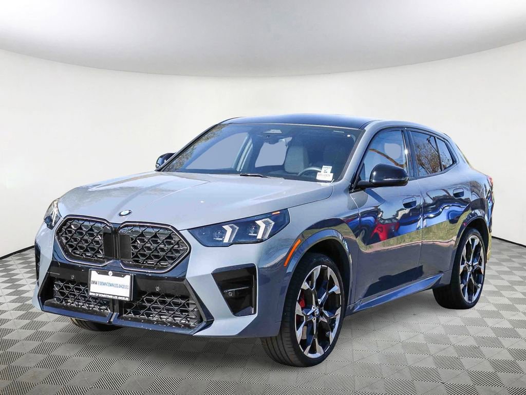 Used 2025 BMW X2 xDrive28i w/ M Sport Package image 3