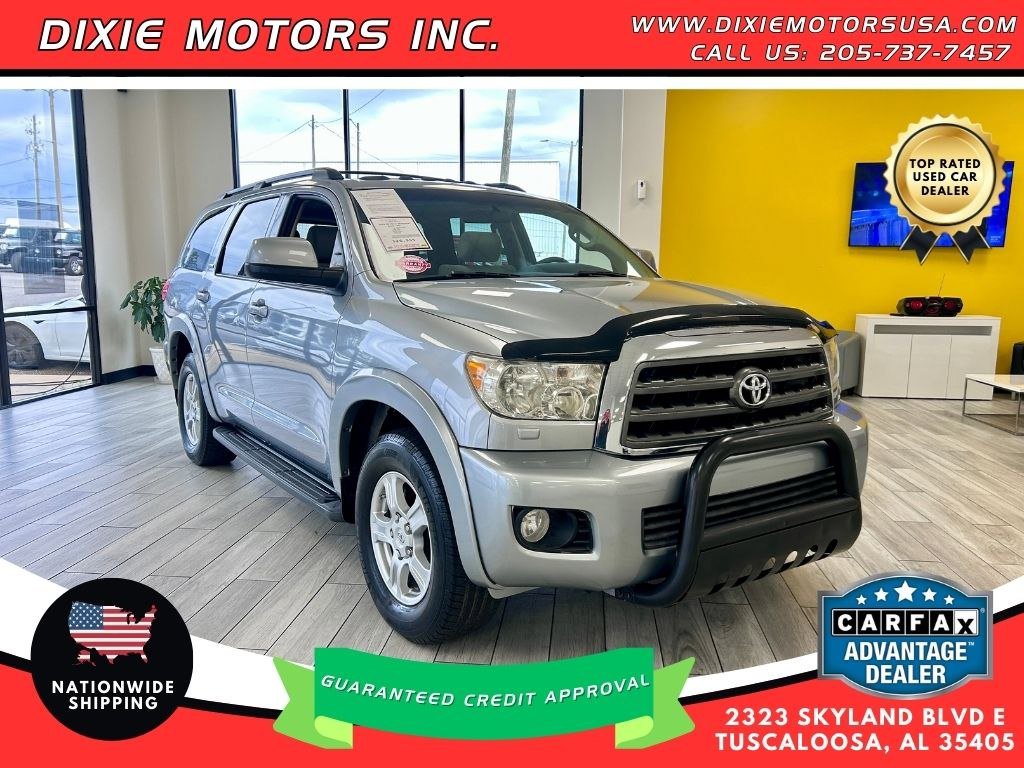 Used 2014 Toyota Sequoia SR5 RWD image 1