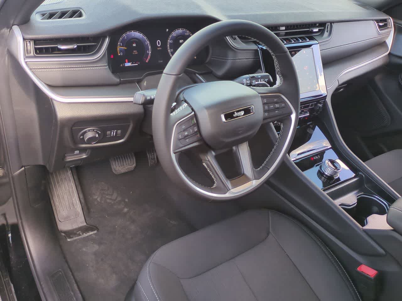 New 2026 Jeep Grand Cherokee Laredo X AWD/4WD image 10