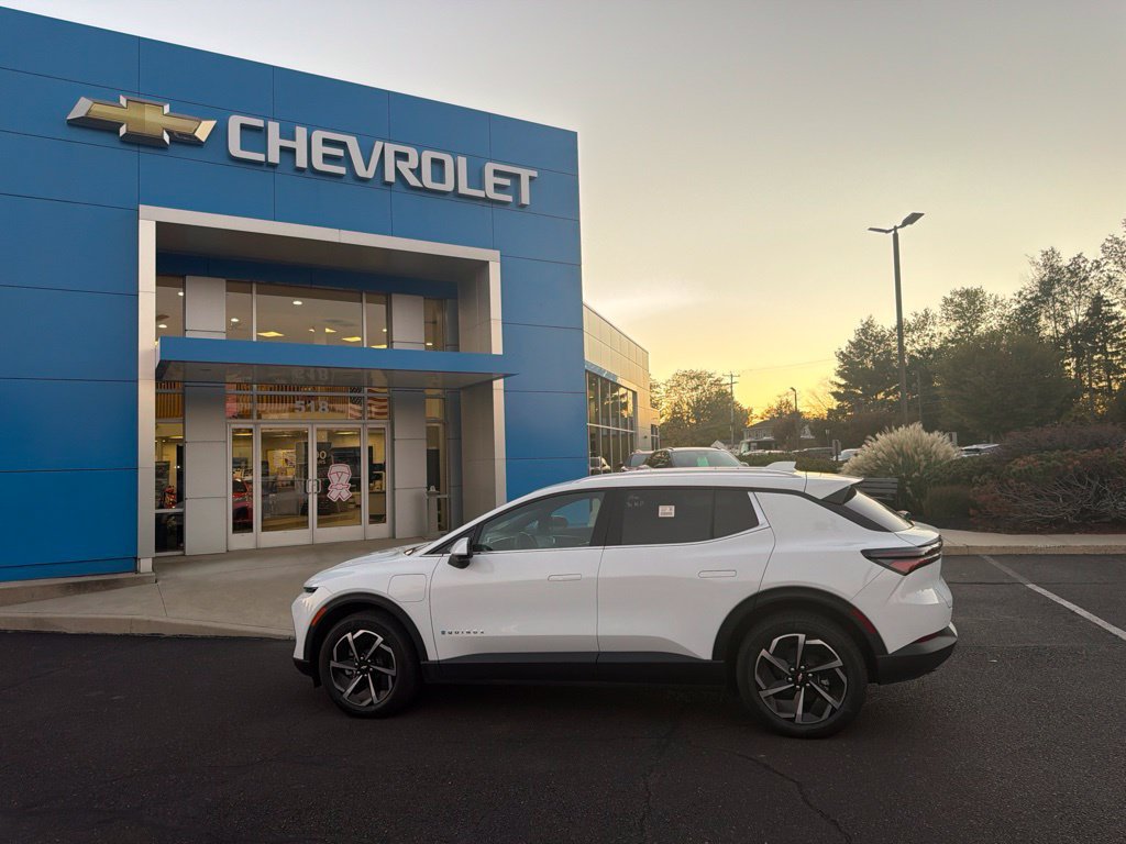 Certified 2026 Chevrolet Equinox EV LT w/ LPO, All-Weather Mat Package AWD/4WD image 6