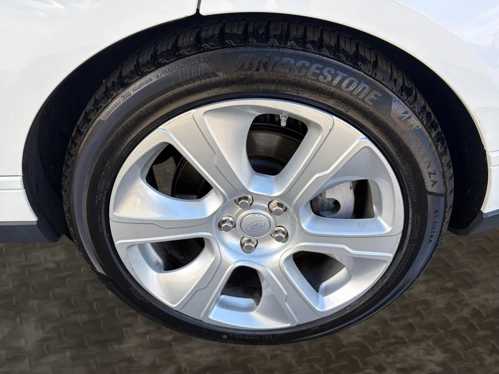 Used 2018 Land Rover Range Rover Supercharged AWD/4WD image 38