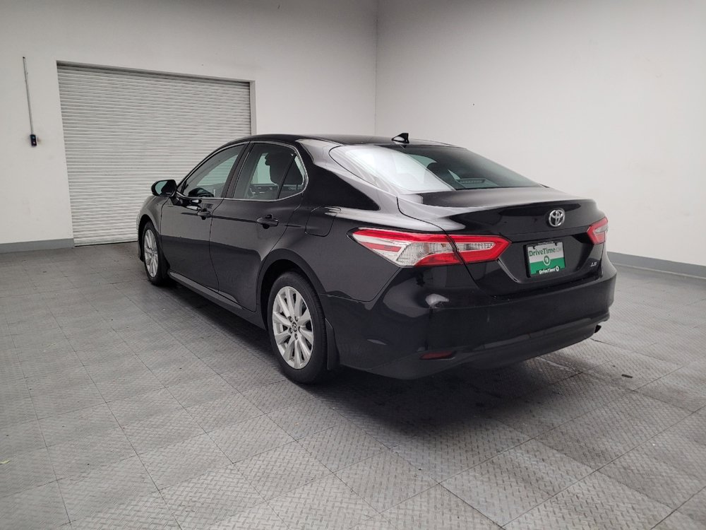 Used 2020 Toyota Camry LE image 5
